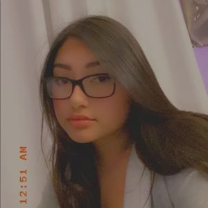 Meet your Posher, Hayley